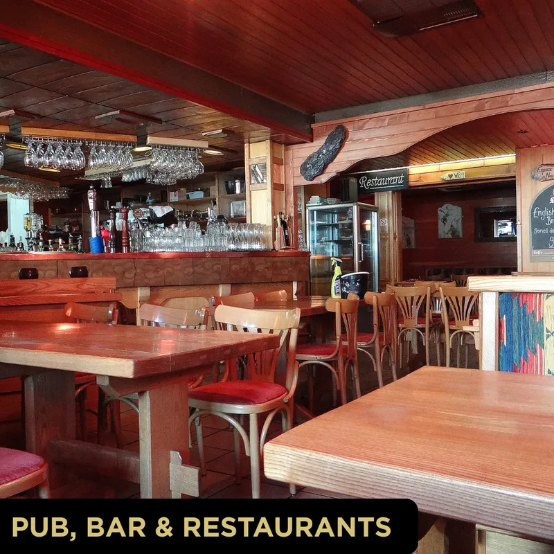 Clean, tidy York pub interior with wooden tables and chairs highlighting Glo Clean pub, bar & restaurant cleaning services